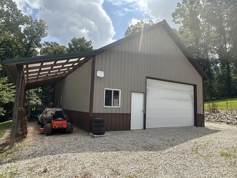 5988 Gentry Road Freedom, IN 47431