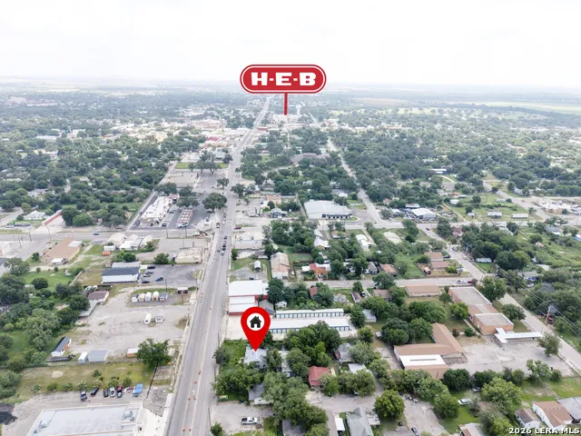 555 W Main St Uvalde, TX 78801
