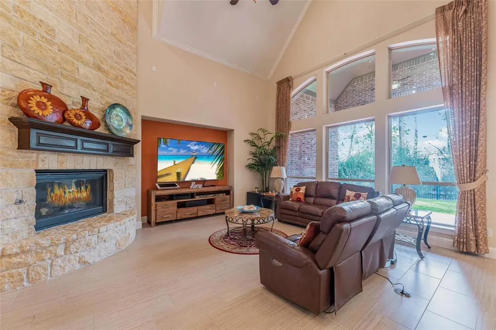 1006 Blossom Field Lane Pinehurst, TX 77362