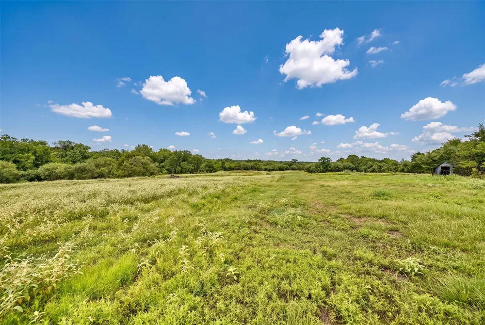 20525 Pickens Road Washington, TX 77880