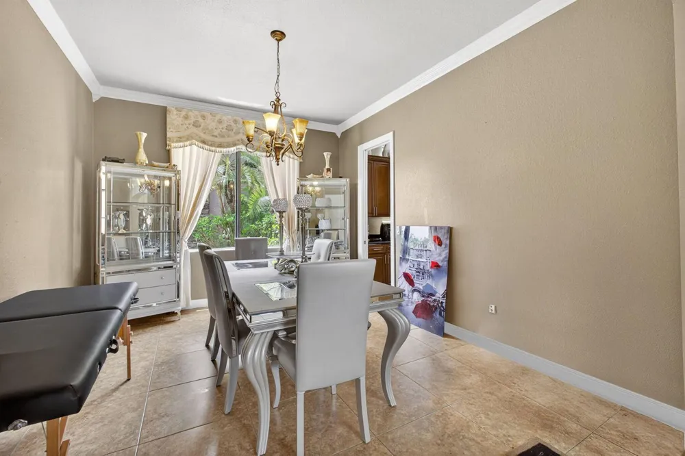 3501 Collonade Drive Wellington, FL 33449
