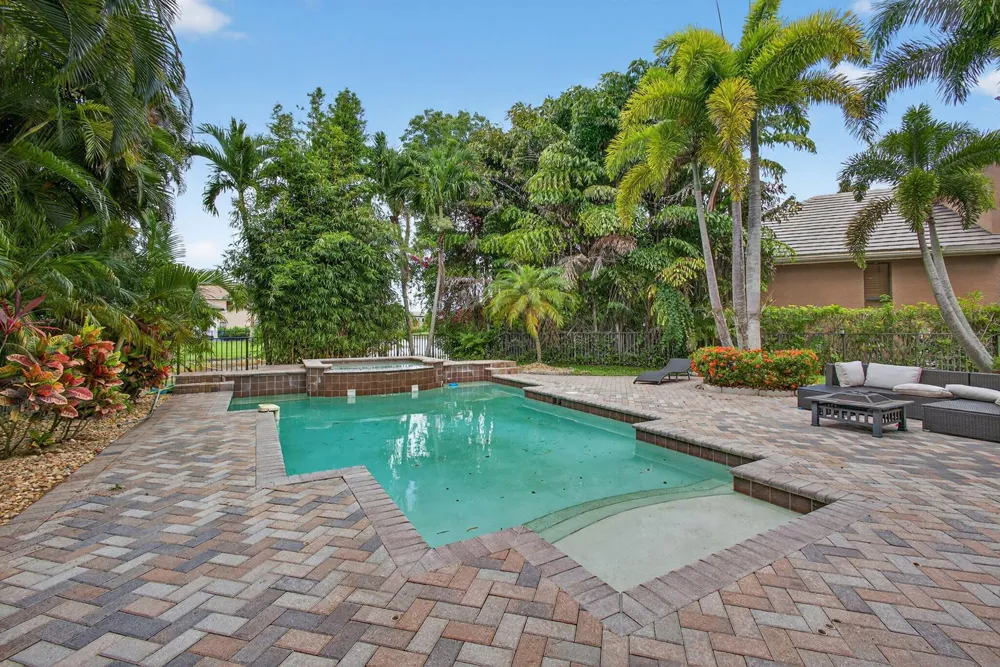 3501 Collonade Drive Wellington, FL 33449