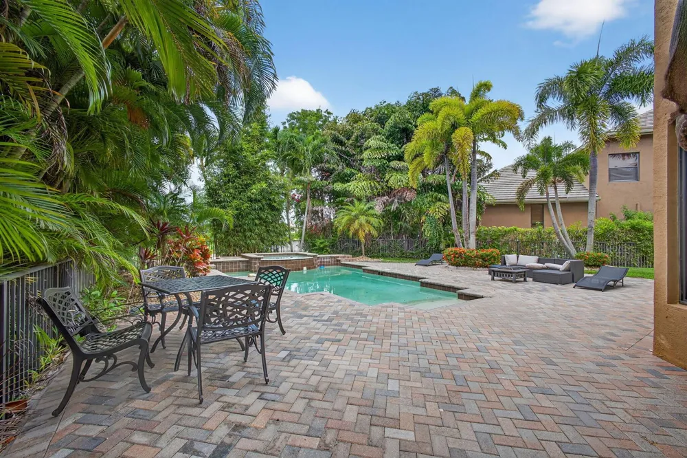 3501 Collonade Drive Wellington, FL 33449