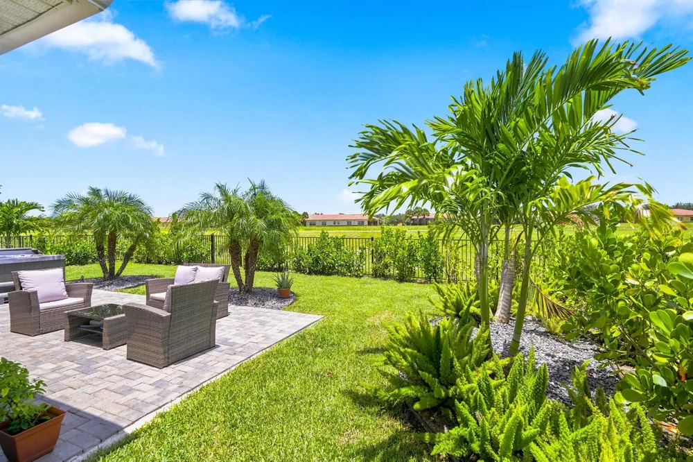 10555 SW VASARI WAY Port St. Lucie, FL 34987