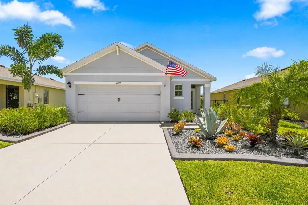 10555 SW VASARI WAY Port St. Lucie, FL 34987