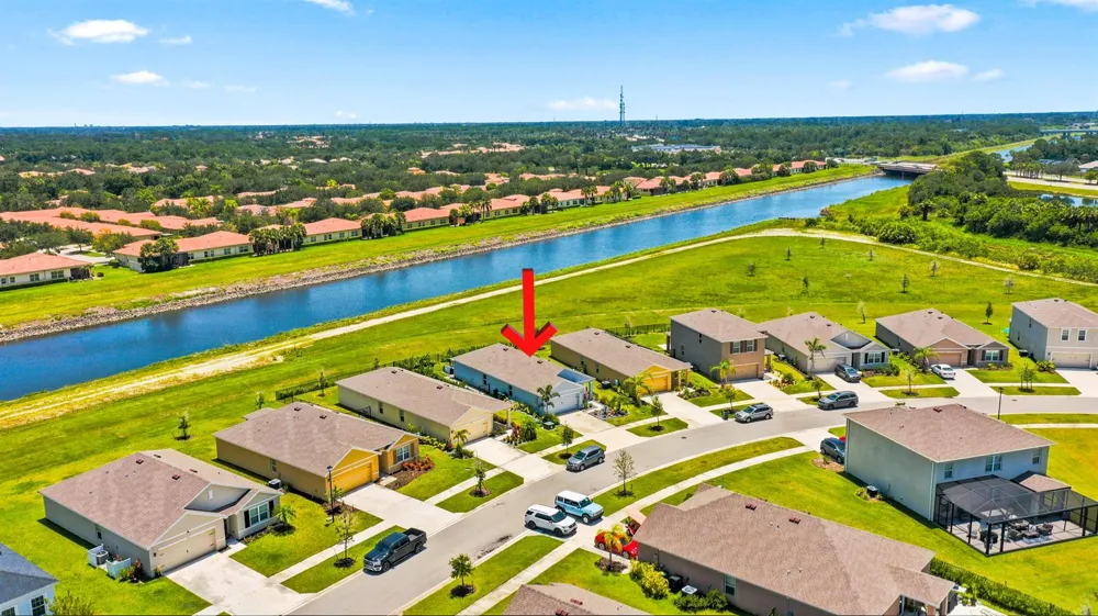 10555 SW VASARI WAY Port St. Lucie, FL 34987