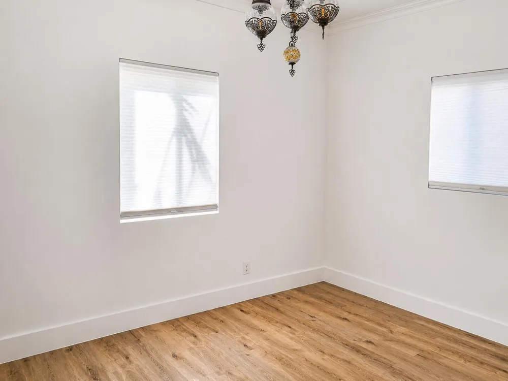 819 NE 2ND COURT Hallandale Beach, FL 33009