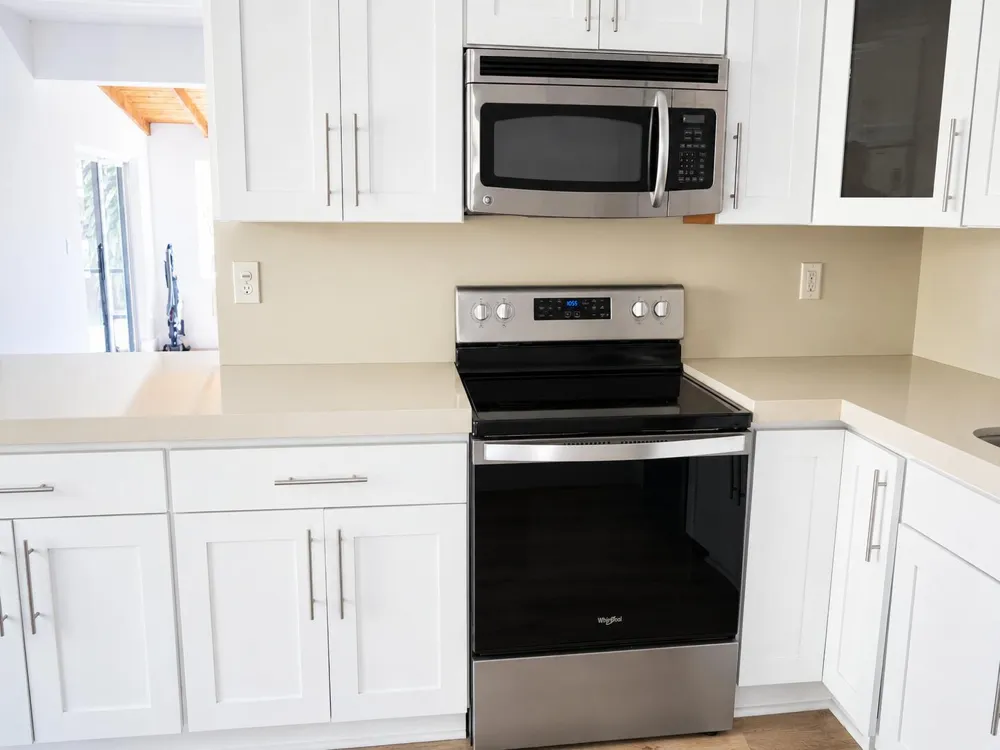 819 NE 2ND COURT Hallandale Beach, FL 33009