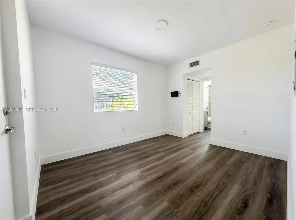 1710 NW 1st Ct #3 Miami, FL 33136