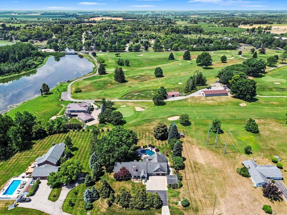 115 Golfside Drive Alma City, MI 48801