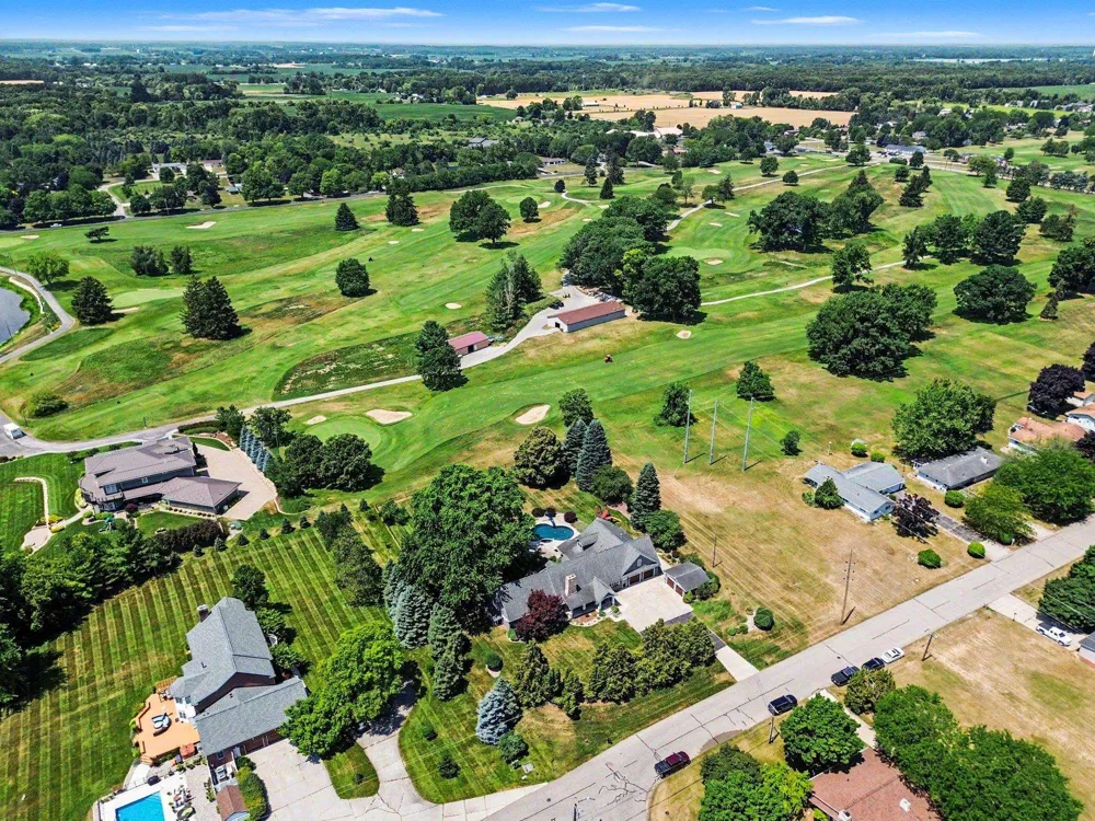115 Golfside Drive Alma City, MI 48801
