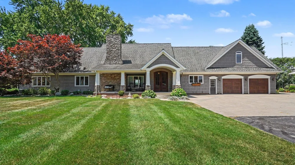 115 Golfside Drive Alma City, MI 48801