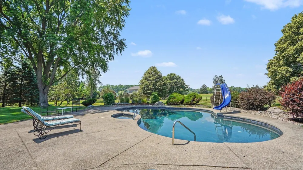 115 Golfside Drive Alma City, MI 48801