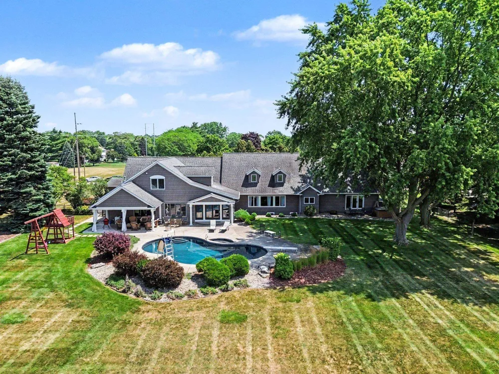 115 Golfside Drive Alma City, MI 48801