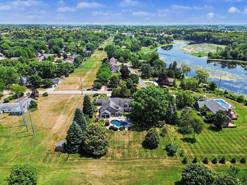 115 Golfside Drive Alma City, MI 48801