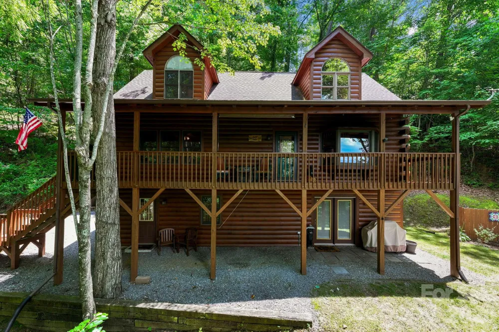 394 Hickory Drive Waynesville, NC 28786