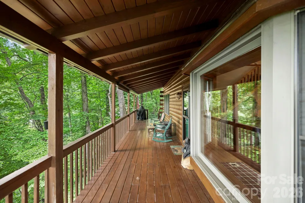394 Hickory Drive Waynesville, NC 28786