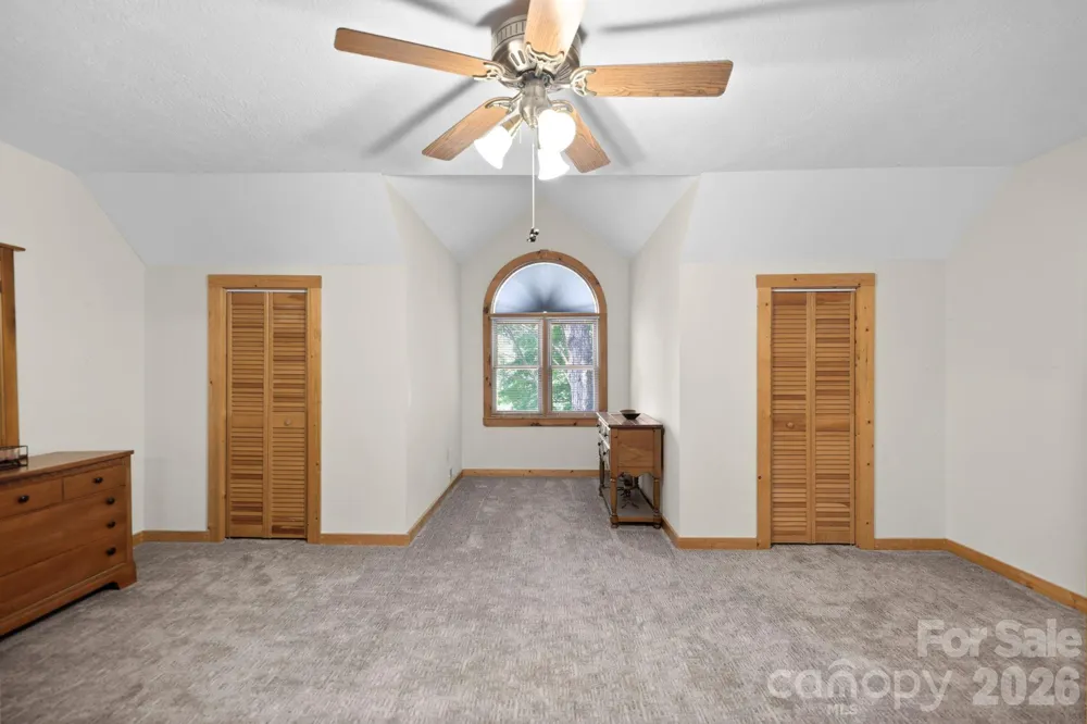 394 Hickory Drive Waynesville, NC 28786