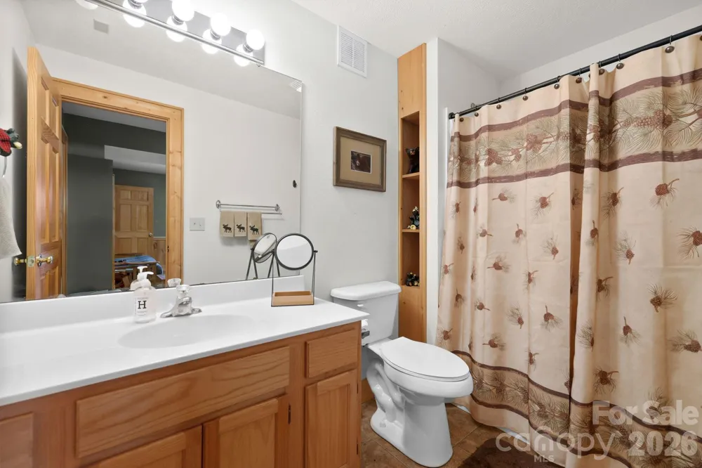 394 Hickory Drive Waynesville, NC 28786