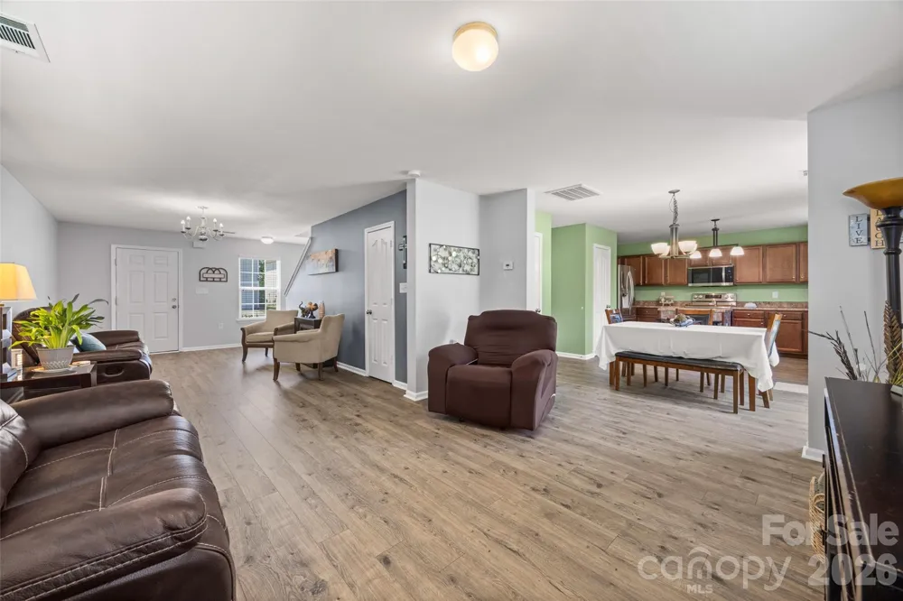 1772 Eastway Drive Dallas, NC 28034