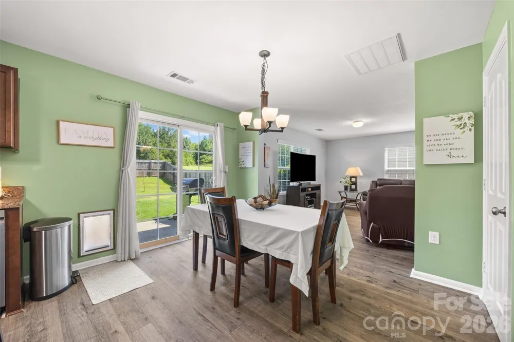 1772 Eastway Drive Dallas, NC 28034