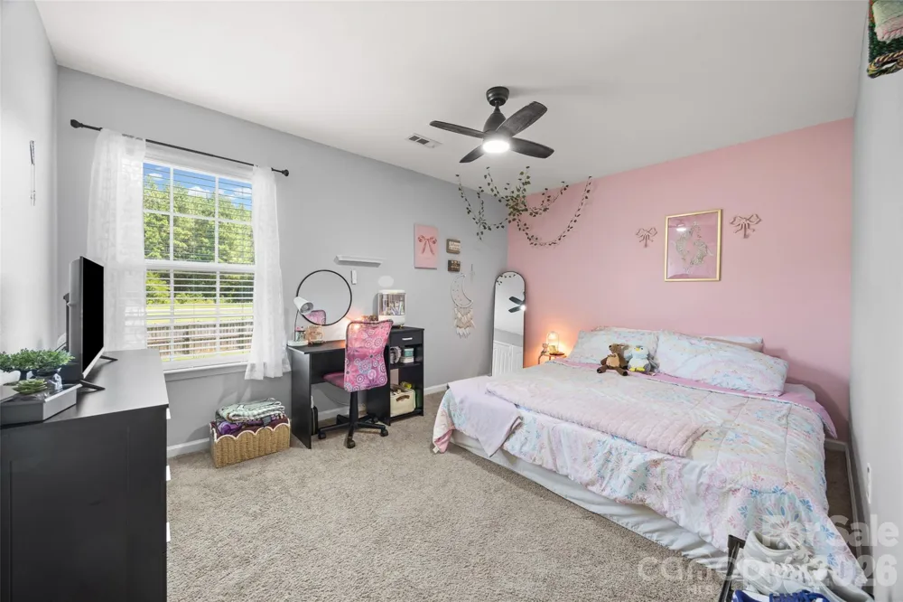 1772 Eastway Drive Dallas, NC 28034