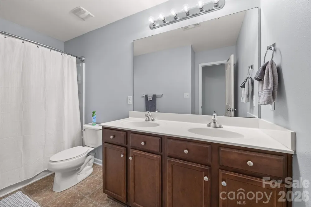 1772 Eastway Drive Dallas, NC 28034