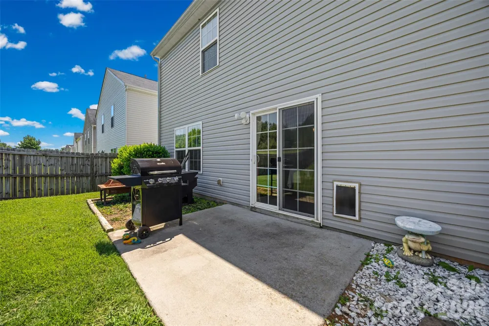 1772 Eastway Drive Dallas, NC 28034
