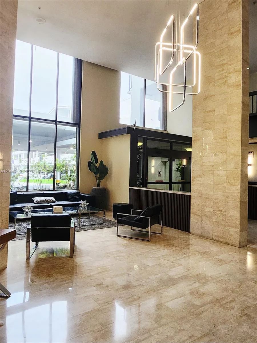 2750 NE 183rd St #1701 Aventura, FL 33160