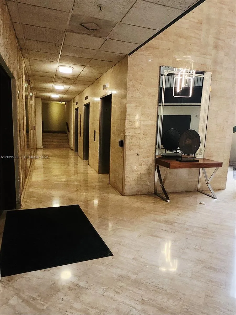 2750 NE 183rd St #1701 Aventura, FL 33160