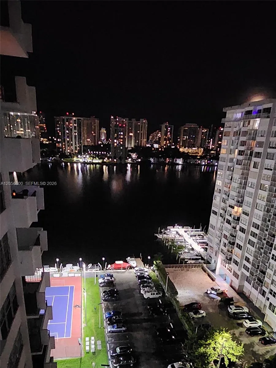 2750 NE 183rd St #1701 Aventura, FL 33160