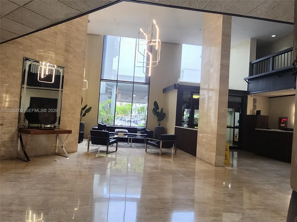 2750 NE 183rd St #1701 Aventura, FL 33160