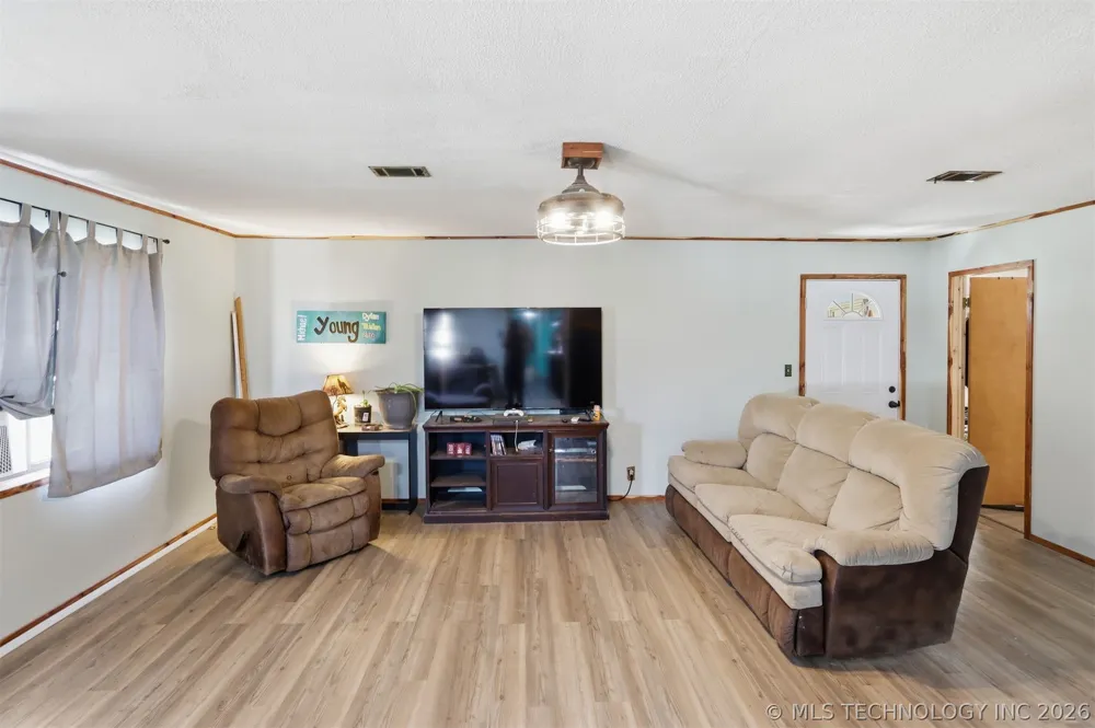 56826 710 ROAD Colcord, OK 74338