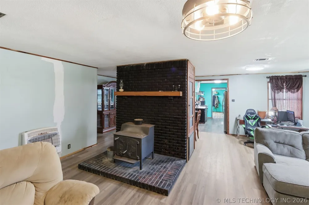 56826 710 ROAD Colcord, OK 74338
