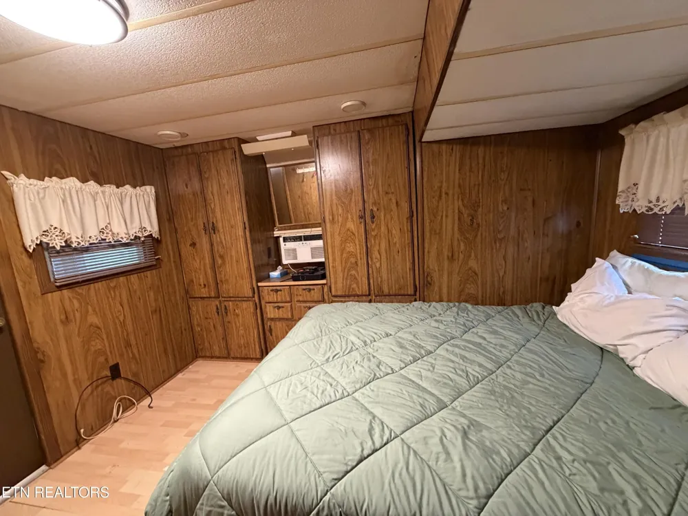 160 Apache Tr Crossville, TN 38572