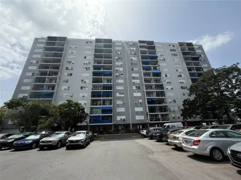 Apt 207 BORINQUEN TOWERS #207