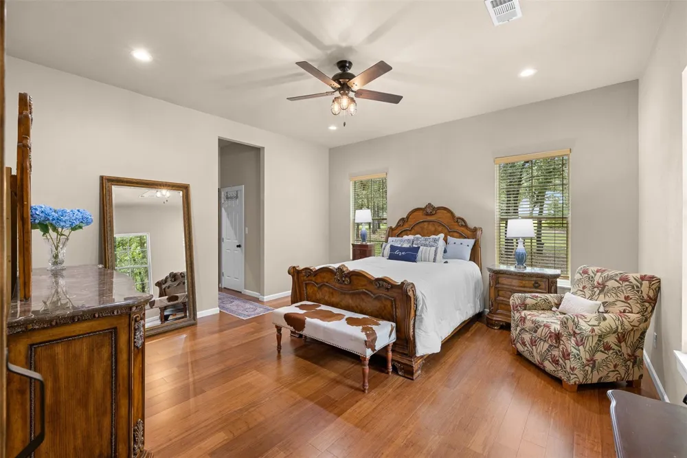 6944 County Road 132 Somerville, TX 77879