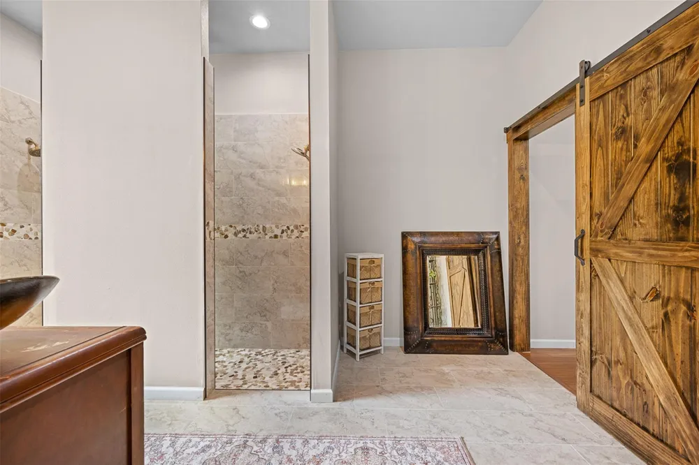 6944 County Road 132 Somerville, TX 77879
