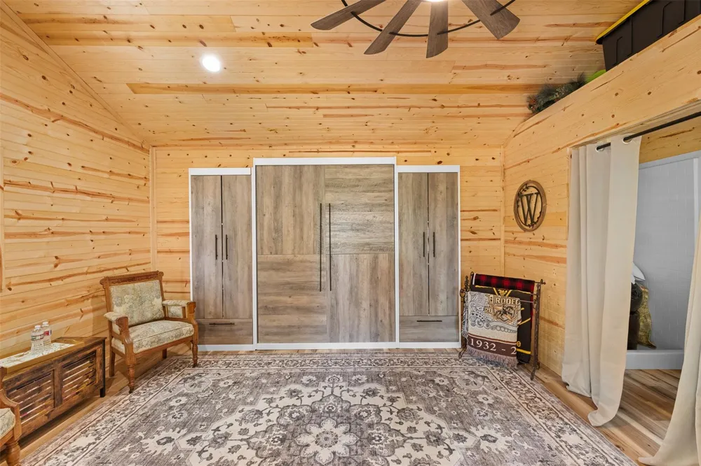6944 County Road 132 Somerville, TX 77879