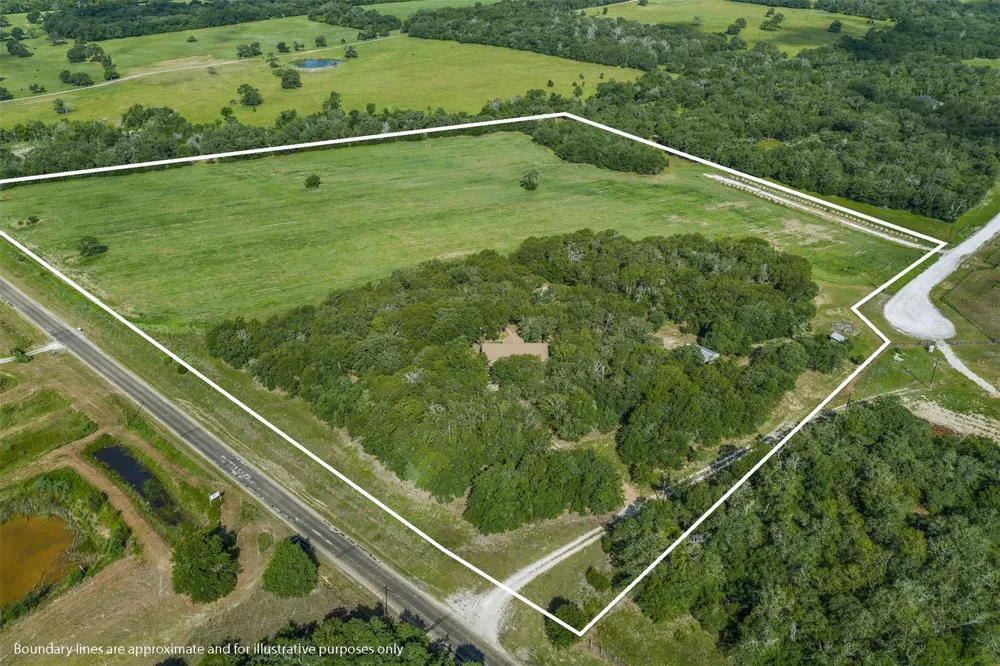 6944 County Road 132 Somerville, TX 77879