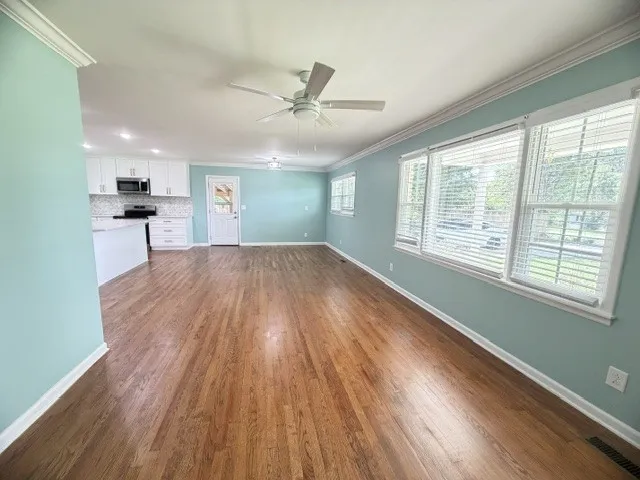 1300 Pleasant Ridge Rd Huntland, TN 37345
