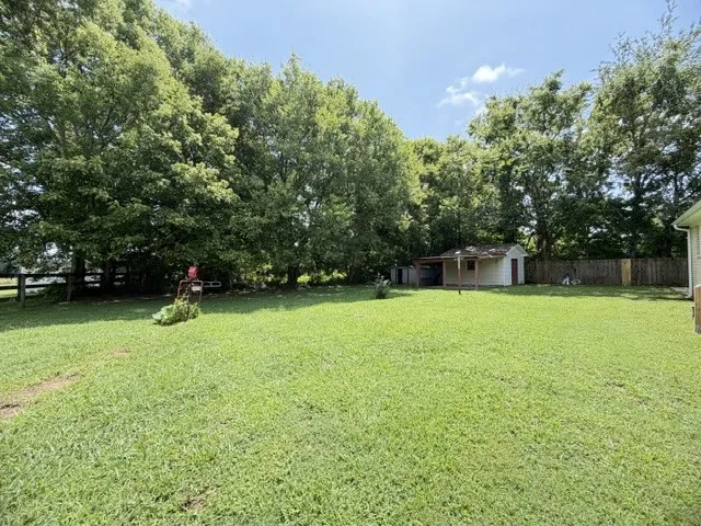 1300 Pleasant Ridge Rd Huntland, TN 37345