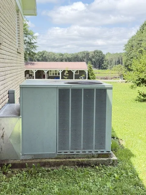 1300 Pleasant Ridge Rd Huntland, TN 37345