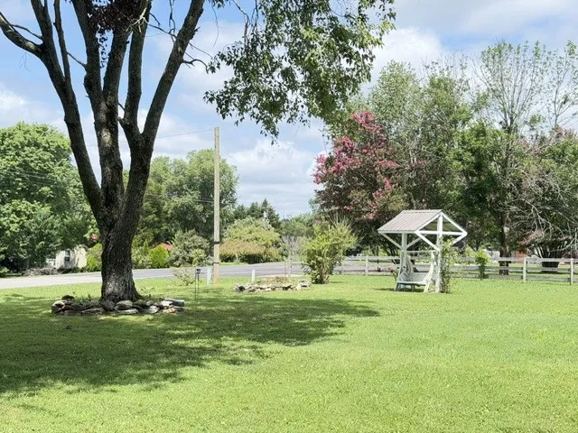 1300 Pleasant Ridge Rd Huntland, TN 37345
