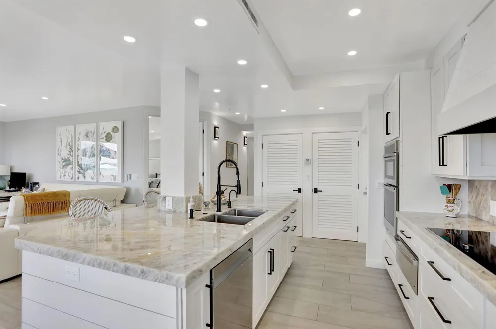 1149 Hillsboro Mile #112 Hillsboro Beach, FL 33062