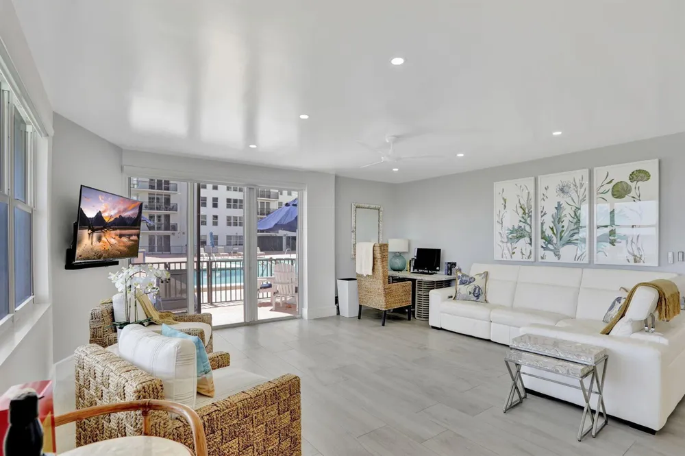 1149 Hillsboro Mile #112 Hillsboro Beach, FL 33062
