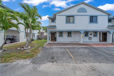 1535 SW 122nd Ave #3-7