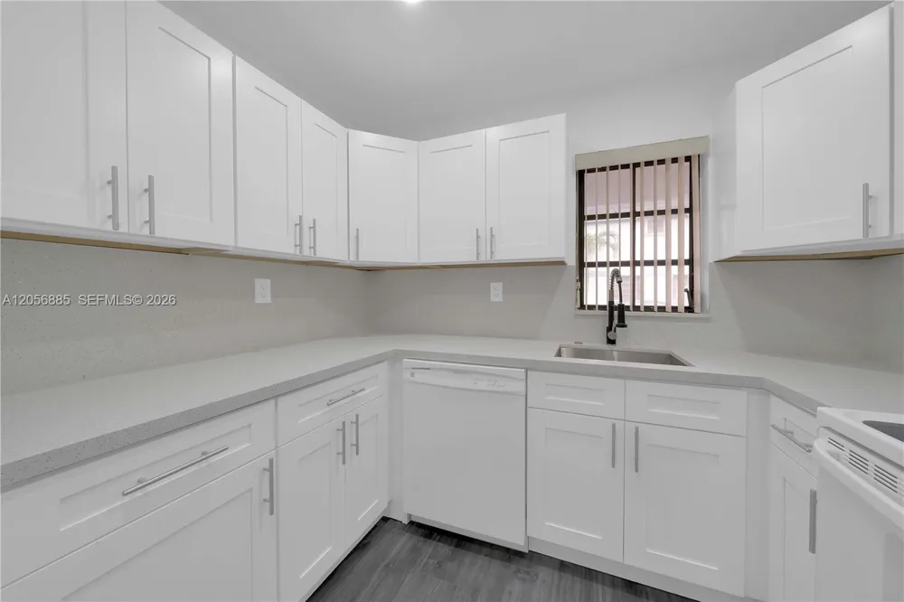 1535 SW 122nd Ave #3-7 Miami, FL 33184