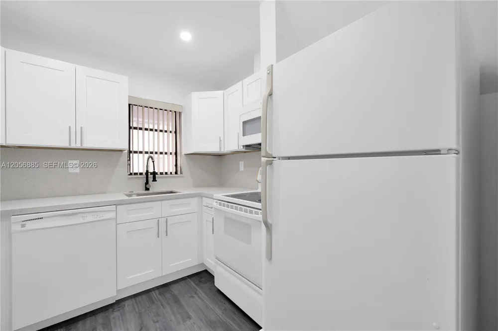 1535 SW 122nd Ave #3-7 Miami, FL 33184