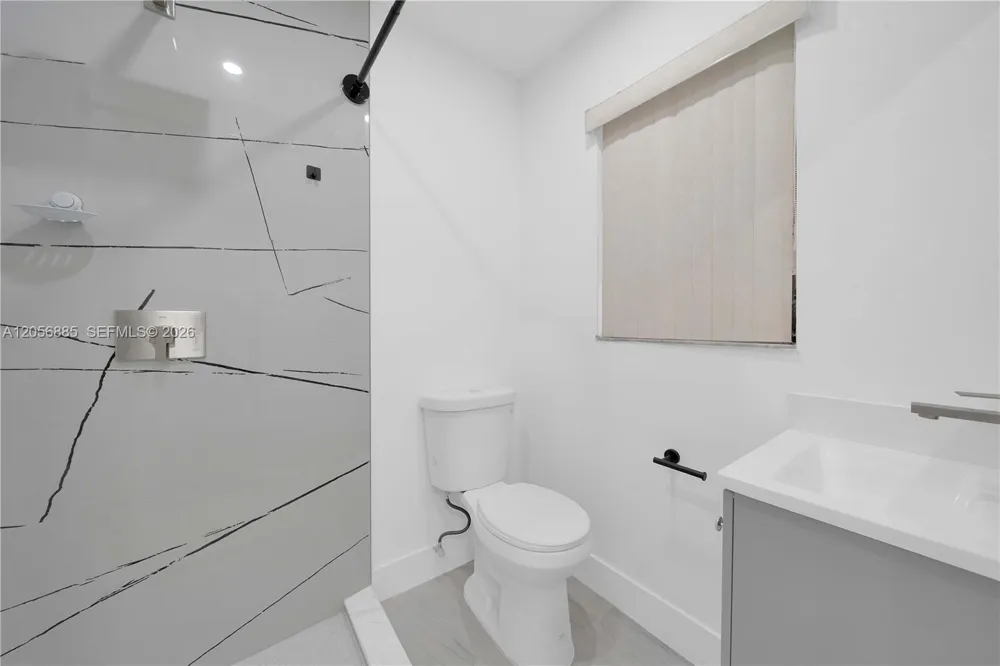1535 SW 122nd Ave #3-7 Miami, FL 33184